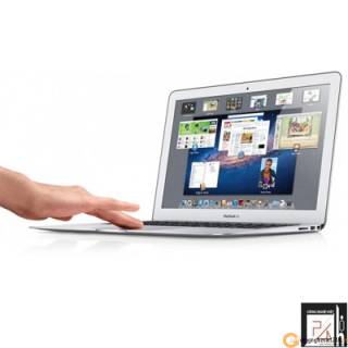 MACBOOK AIR MD712B